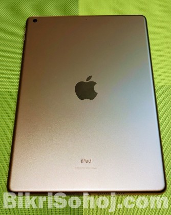 Apple iPad 7th generation Like New